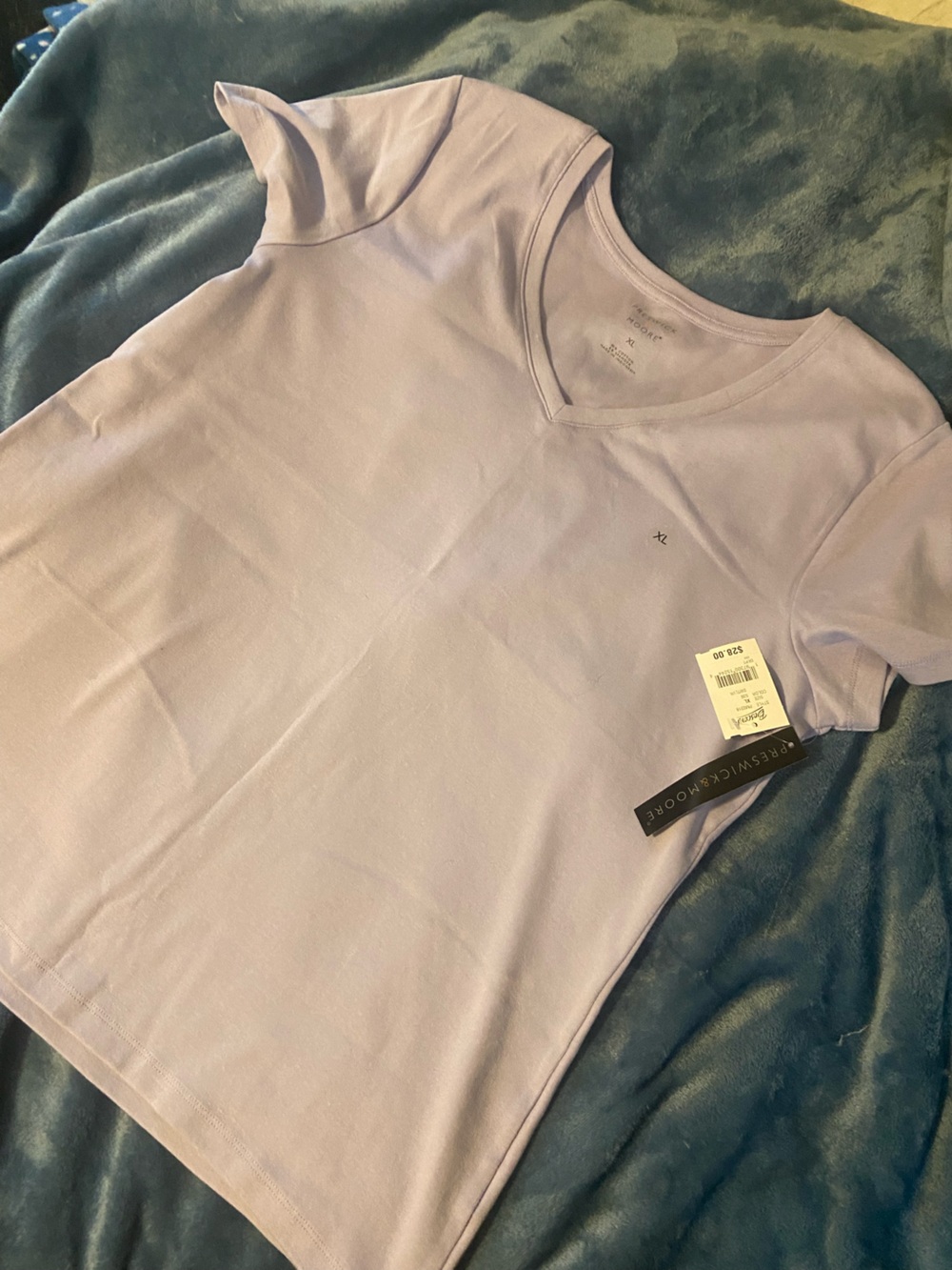 Preswick & Moore Woman’s Lavender V-Neck Short Sleeve Tee